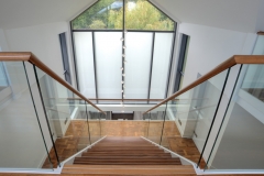 U channel staircase beam straight wooden stairs design with glass balustrade