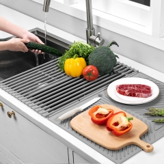 Dish drying rack with mat