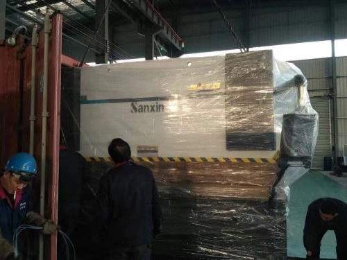 Shipment to Vietnam-WC67K-80T/2500 press brake