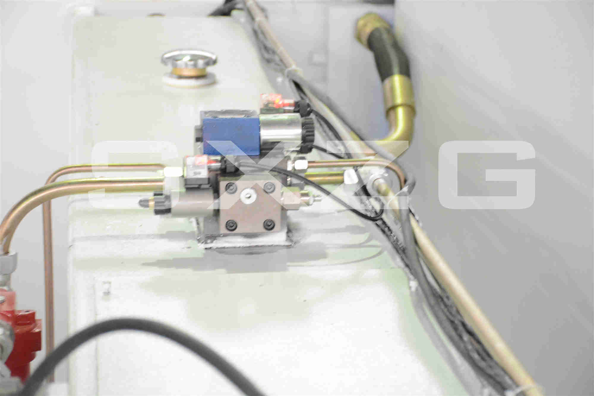 hydraulic oil bending machine