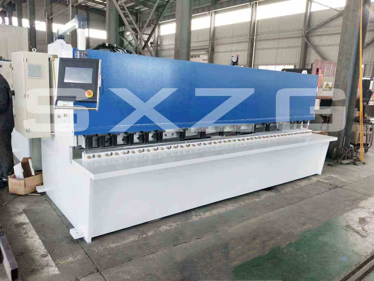 CNC shearing machine with touch screen cnc control