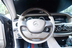 Custom Exclusive Carbon Fiber Steering Wheel with LED Race Digital Display for Mercedes Benz
