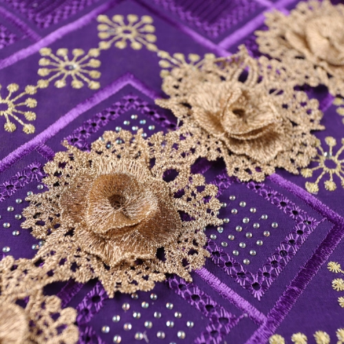 2020 New Arrival Gold Metallic Thread Lace Trim 3D Flower Lace Trim Border embroidered Lace Fabric