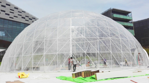 glass dome tent 