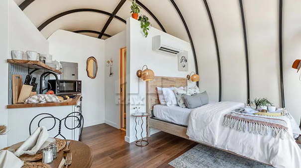 luxury glamping cocoon tent 