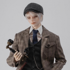 The White King--Suit Version (Basic Doll)