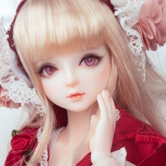 Julia-1/4 scale Basic Doll