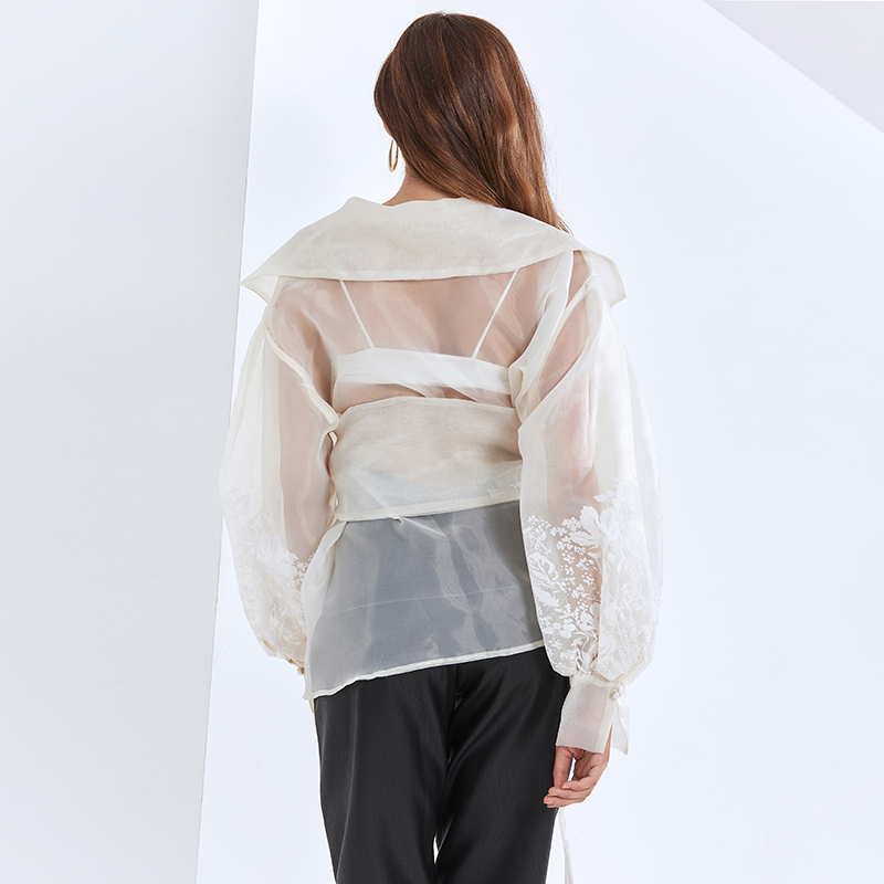 TWOTWINSTYLE Print Mesh Lapel Collar Lace Up Bowknot Shirt