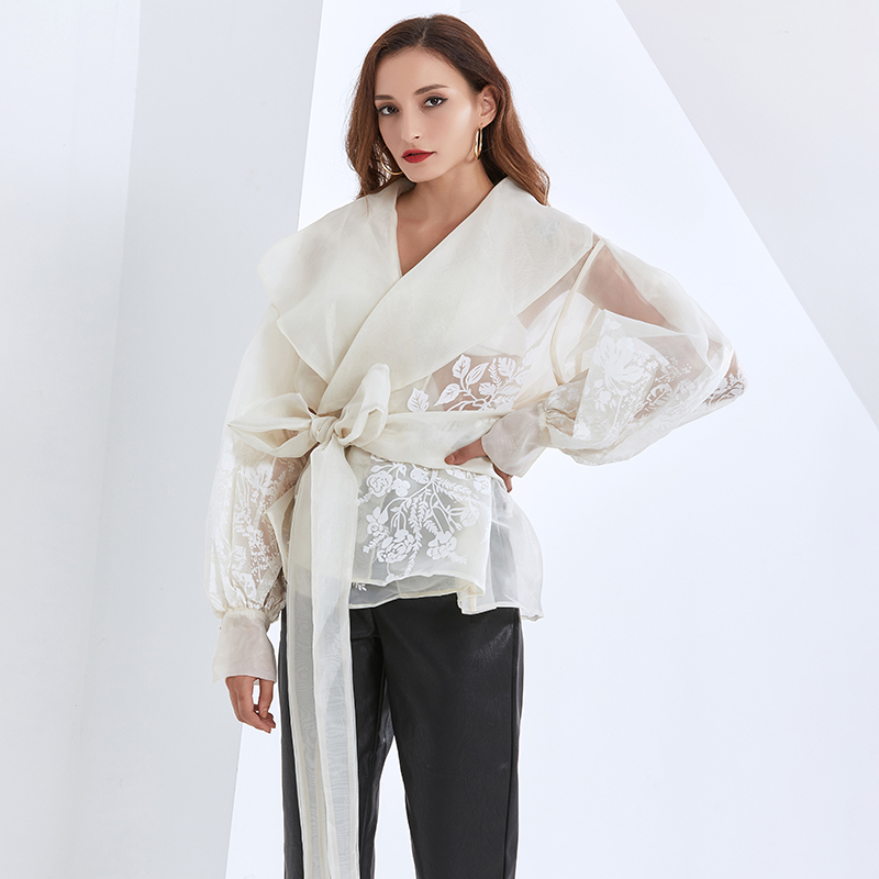 TWOTWINSTYLE Print Mesh Lapel Collar Lace Up Bowknot Shirt