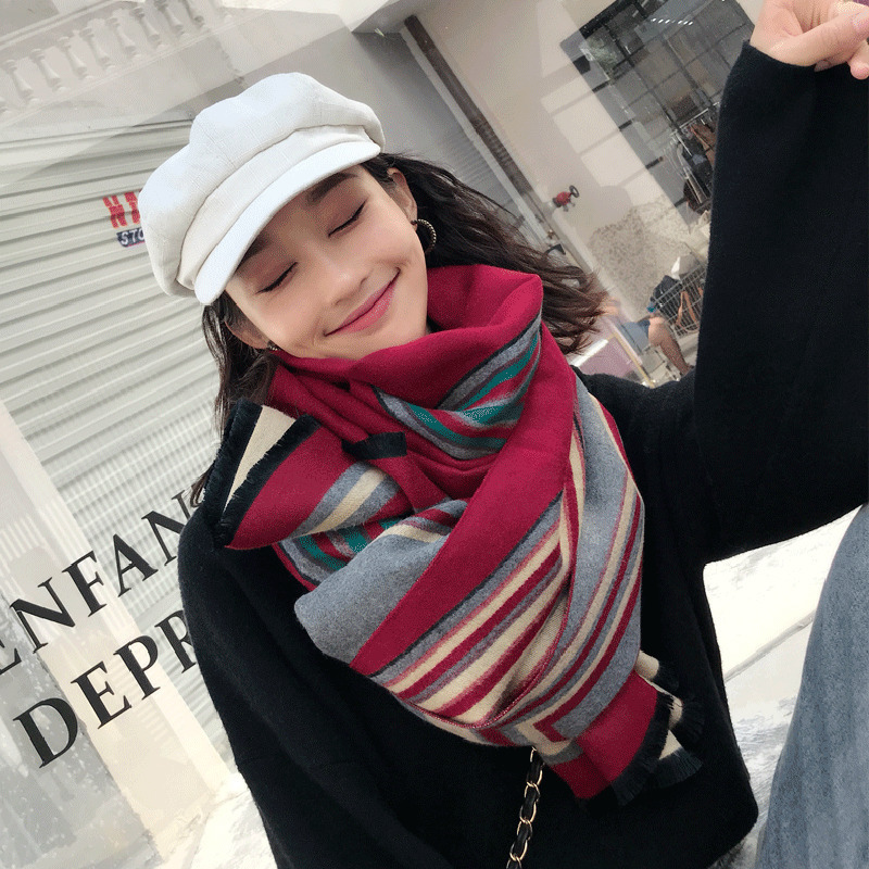 TWOTWINSTYLE Warm Geometric Striped Print Scarf