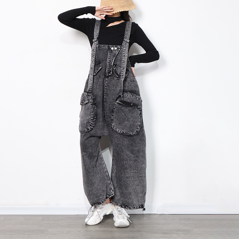 TWOTWINSTYLE Sleeveless Denim Patchwork Dual Pocket Jumpsuit