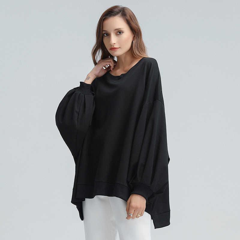 TWOTWINSTYLE Loose Korean Batwing Sleeve Sweatshirt