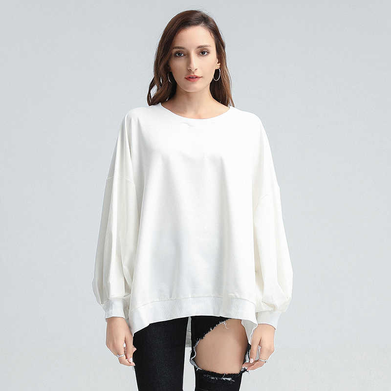 TWOTWINSTYLE Loose Korean Batwing Sleeve Sweatshirt