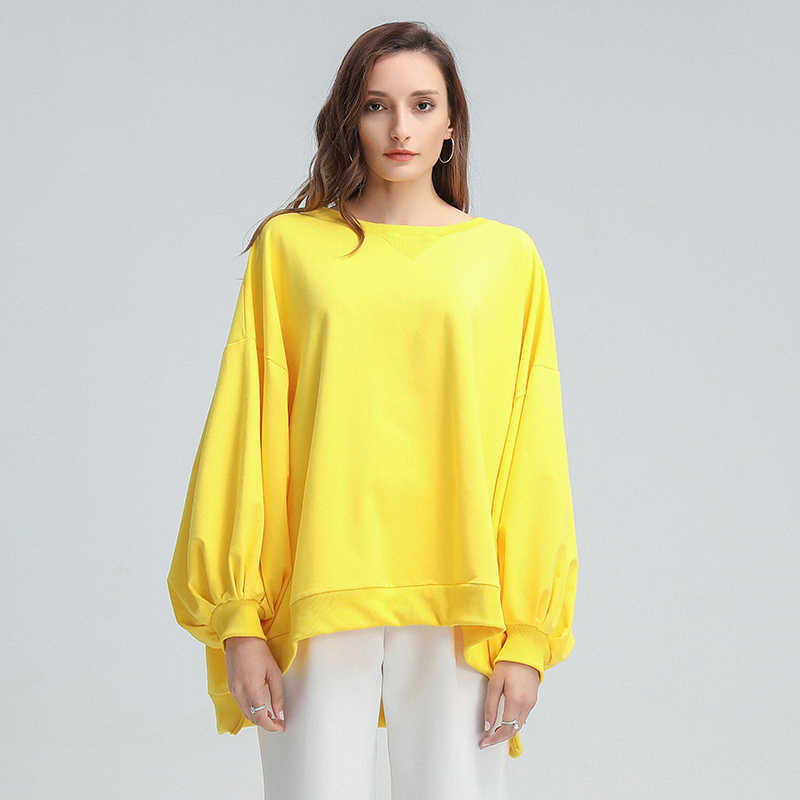 TWOTWINSTYLE Loose Korean Batwing Sleeve Sweatshirt