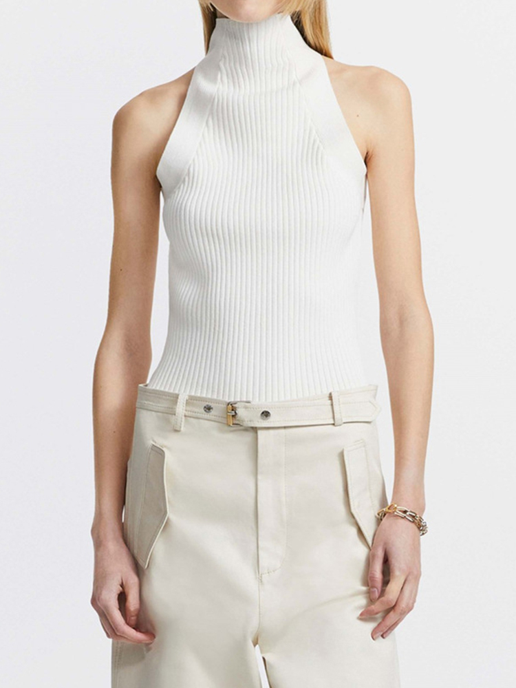 TWOTWINSTYLE Cut Out Round Collar Sleeveless Minimalist Knitting Vest