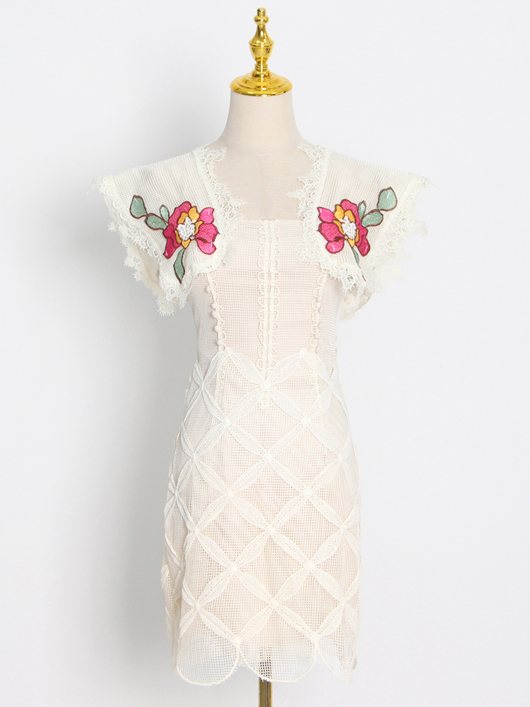 TWOTWINSTYLE Panel Embroidery Mini Dress