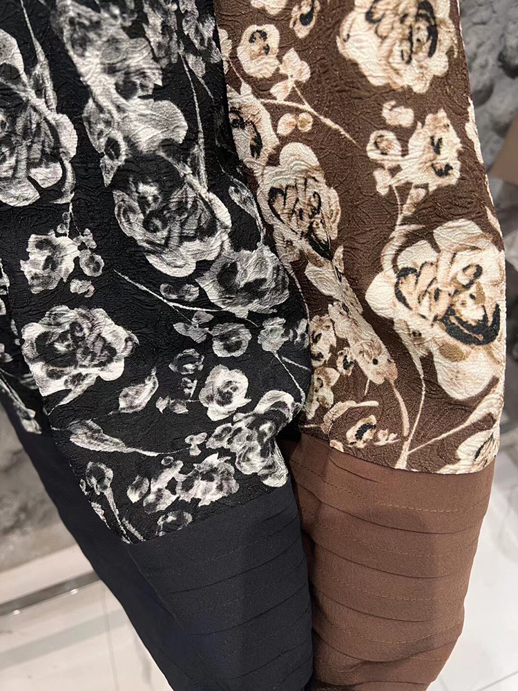 TWOTWINSTYLE Hit Color Print Skirts For Women High Waist Tunic Temperament Casual Elegant Skirt Female Fashion Clothing 2023 New