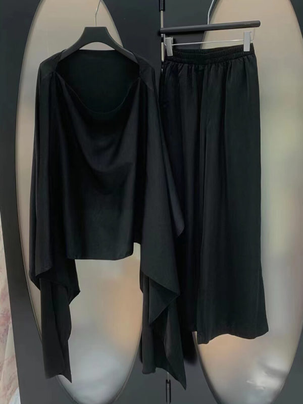 TWOTWINSTYLE Solid Casual Two Piece Of Set  For Women  Slash Neck Batwing Sleeve Folds Tops Summer Loose Pants Famle Clothing