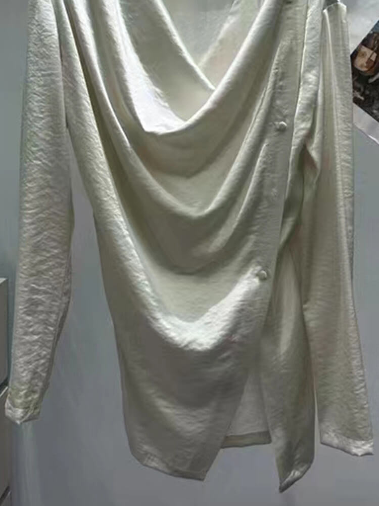 TWOTWINSTYLE Casual Button Shirts For Women Round Neck Long Sleeve Casual Loose Minimalist Loose Blouse Female Fashion Clothing