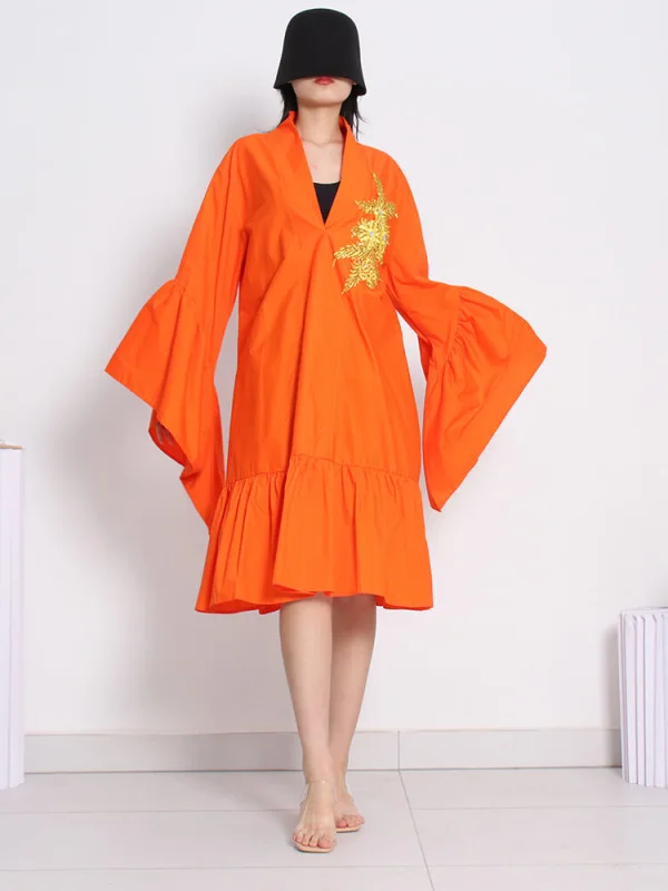 TWOTWINSTYLE  Oversize Dress For Women V Neck Flare Long Sleeve Colorblock Patchwork Irregular Hem Dresses Female Fashion Spring 2023