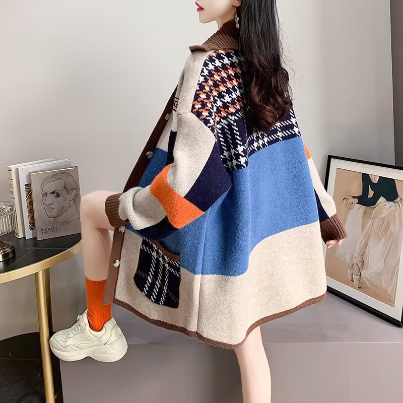 TWOTWINSTYLE  Patchwork Sweater Coat  For Women V Neck Long Sleeve Loose Coat Fashion Clothing