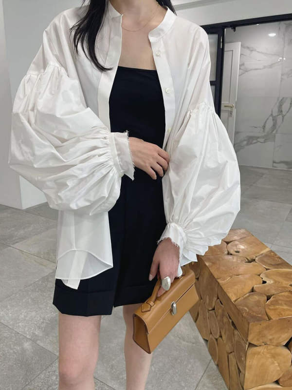TWOTWINSTYLE  Patchwork Single Breasted Casual Loose Shirts For Women Round Neck Lantern Sleeve Clothing