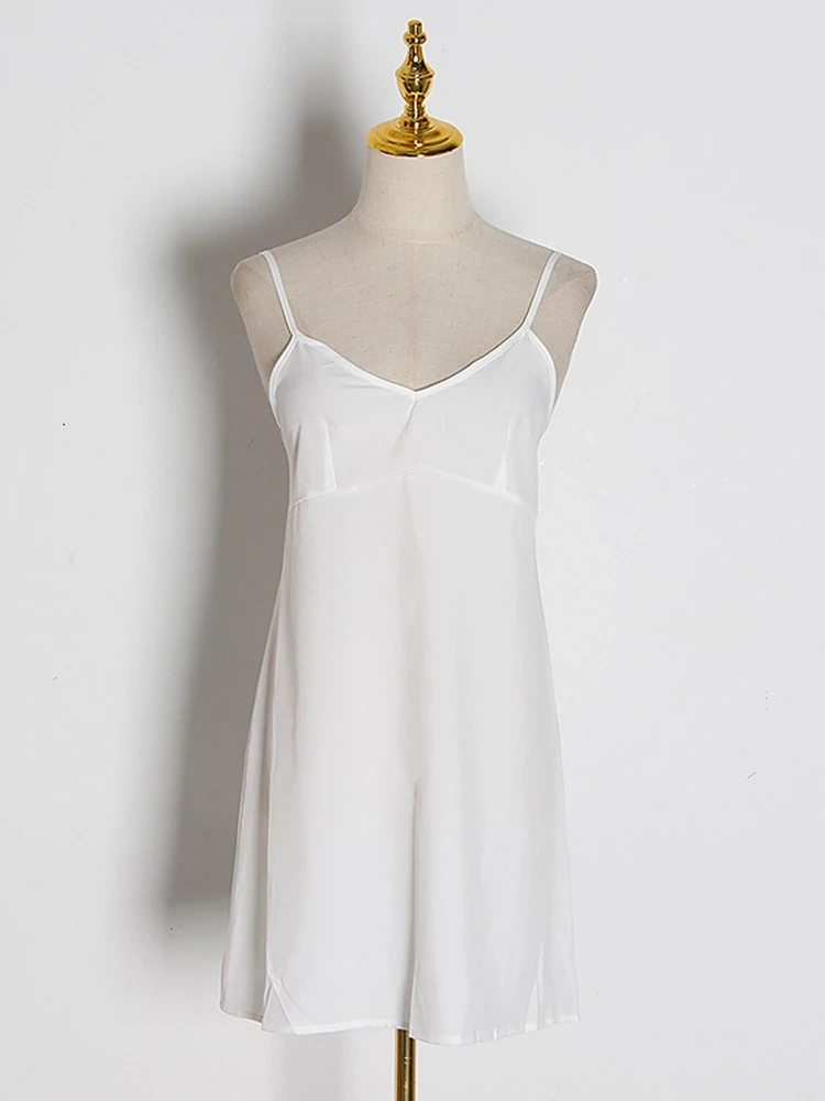 TWOTWINSTYLE  White Spring Women's Dress Stand Collar Lantern Long Sleeve Clothing