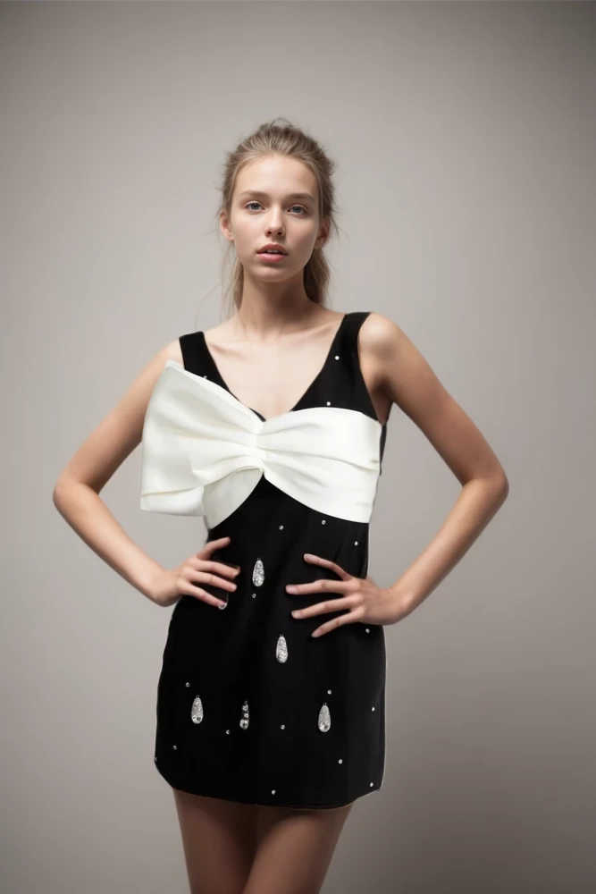 TWOTWINSTYLE  New Spiced Bowknot  Diamonds Women  Dresses