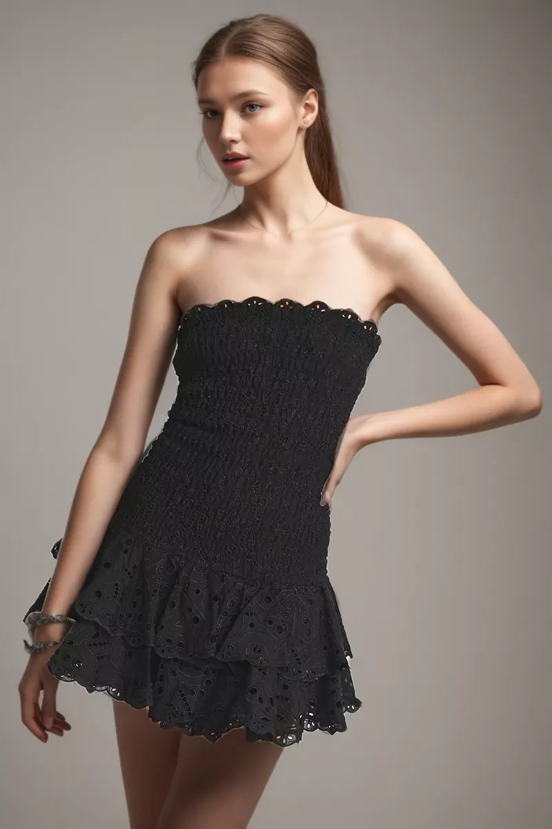 TWOTWINSTYLE Layered Hem Strapless Mini Dresses