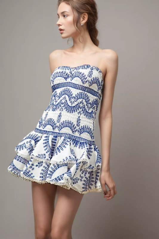 TWOTWINSTYLE Folds Strapless Hollow Out Mini Dress