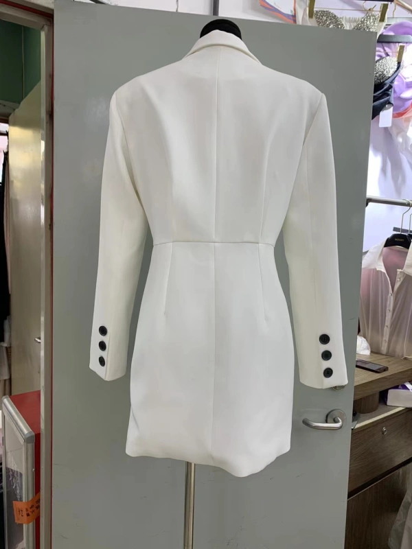 TWOTWINSTYLE New Black and White  Women Blazer Coats With  Rose