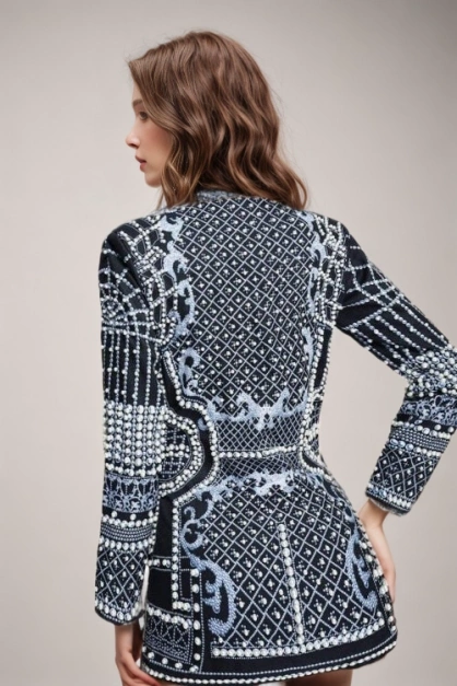 TWOTWINSTYLE Pearl Deep V Blazer