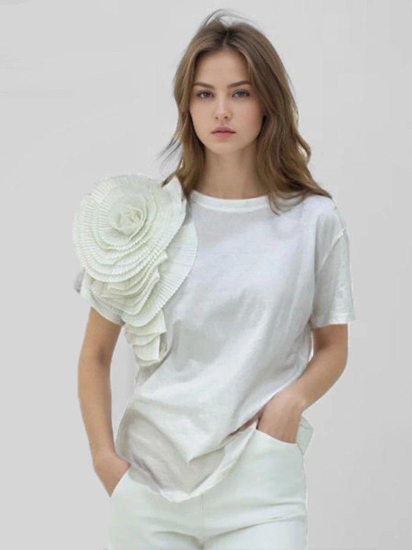 Rugged 3D Flower Short Sleeve T -shirt