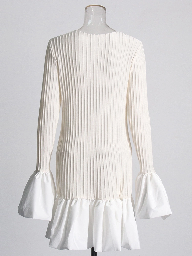 TWOTWINSTYLE Ruffle Edge Flared Sleeve Knitted Dress