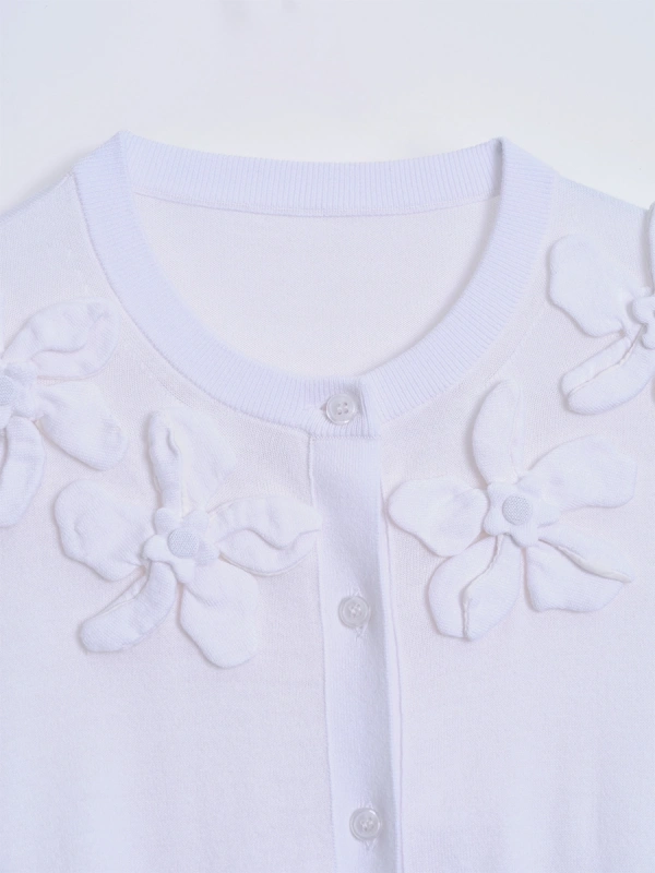 TWOTWINSTYLE Flower Knitted Cardigan Sweater