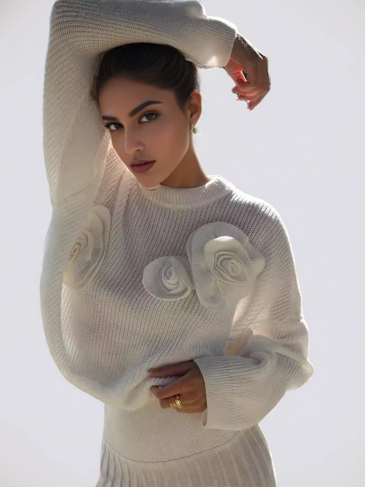 TWOTWINSTYLE Rose Knitted Loose Long Sleeve Knitted Sweater