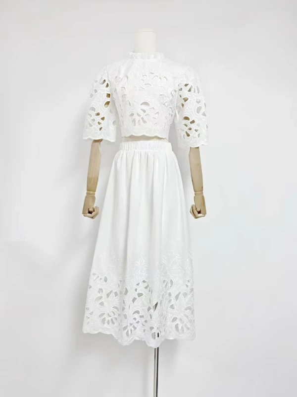 TWOTWINSTYLE Stand Collar Embroidery Hollow Out Constrasting Two Piece Set