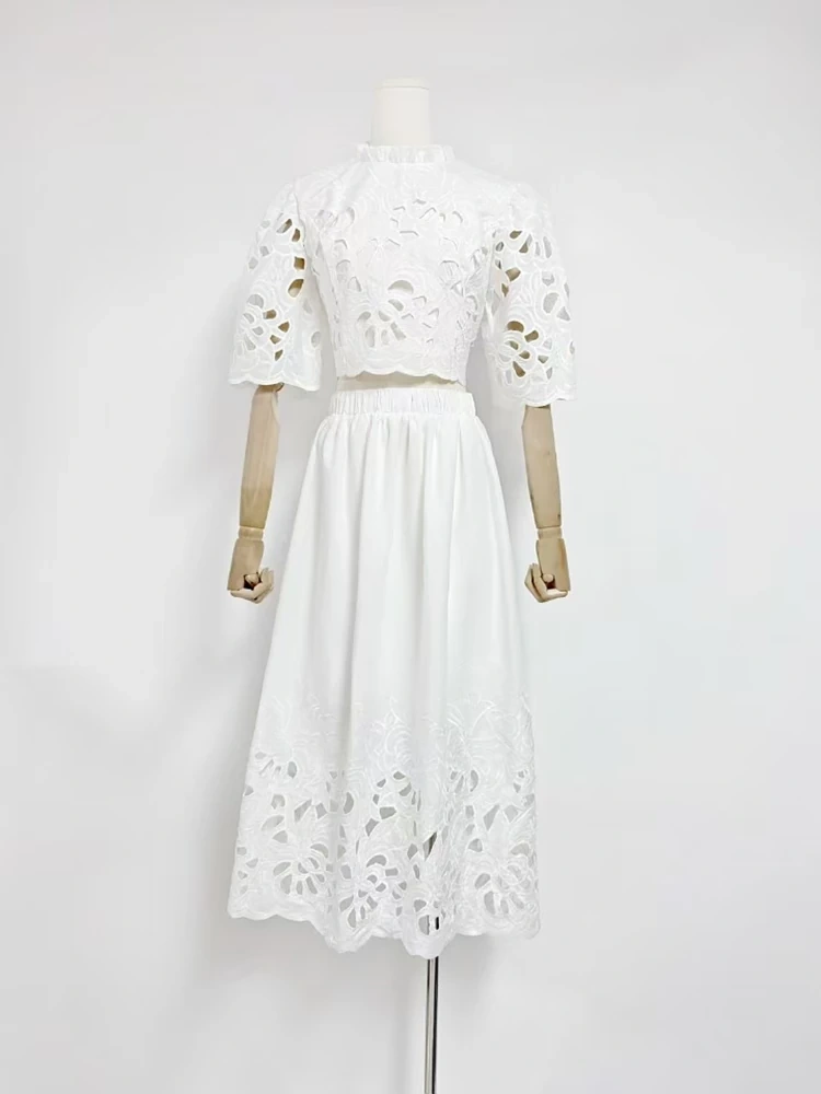 TWOTWINSTYLE Stand Collar Embroidery Hollow Out Constrasting Two Piece Set
