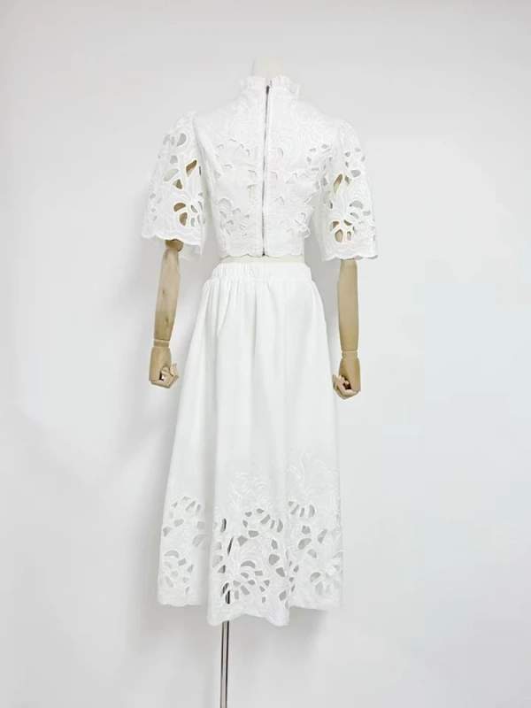 TWOTWINSTYLE Stand Collar Embroidery Hollow Out Constrasting Two Piece Set