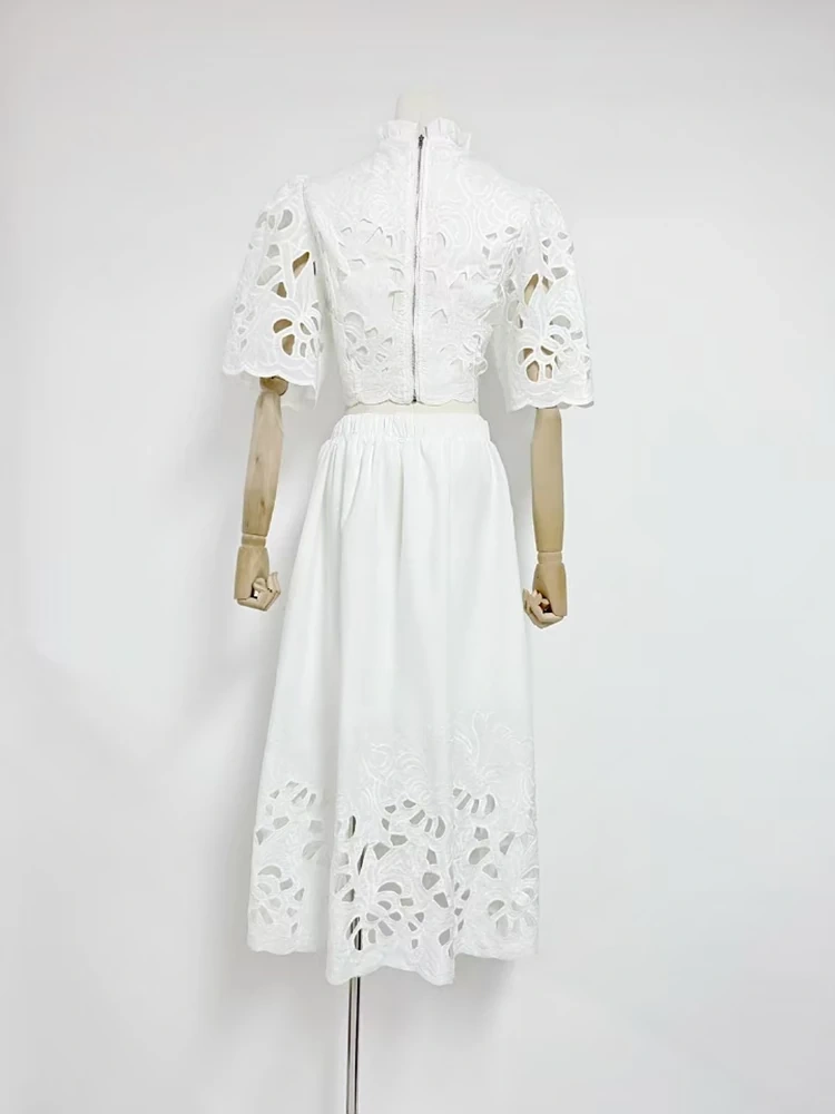 TWOTWINSTYLE Stand Collar Embroidery Hollow Out Constrasting Two Piece Set