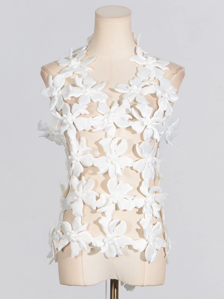 TWOTWINSTYLE Flower Hollow Out Deep V Camisole Vest