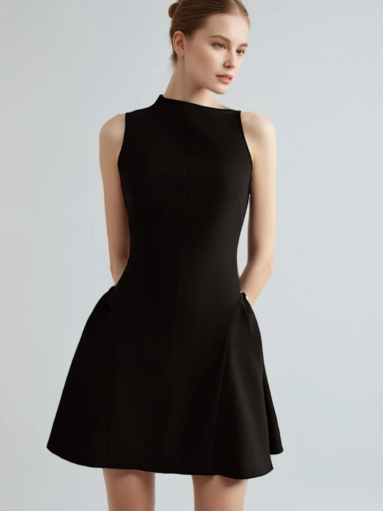 TWOTWINSTYLE Symmetrical Pleated Sleeveless Mini Dress