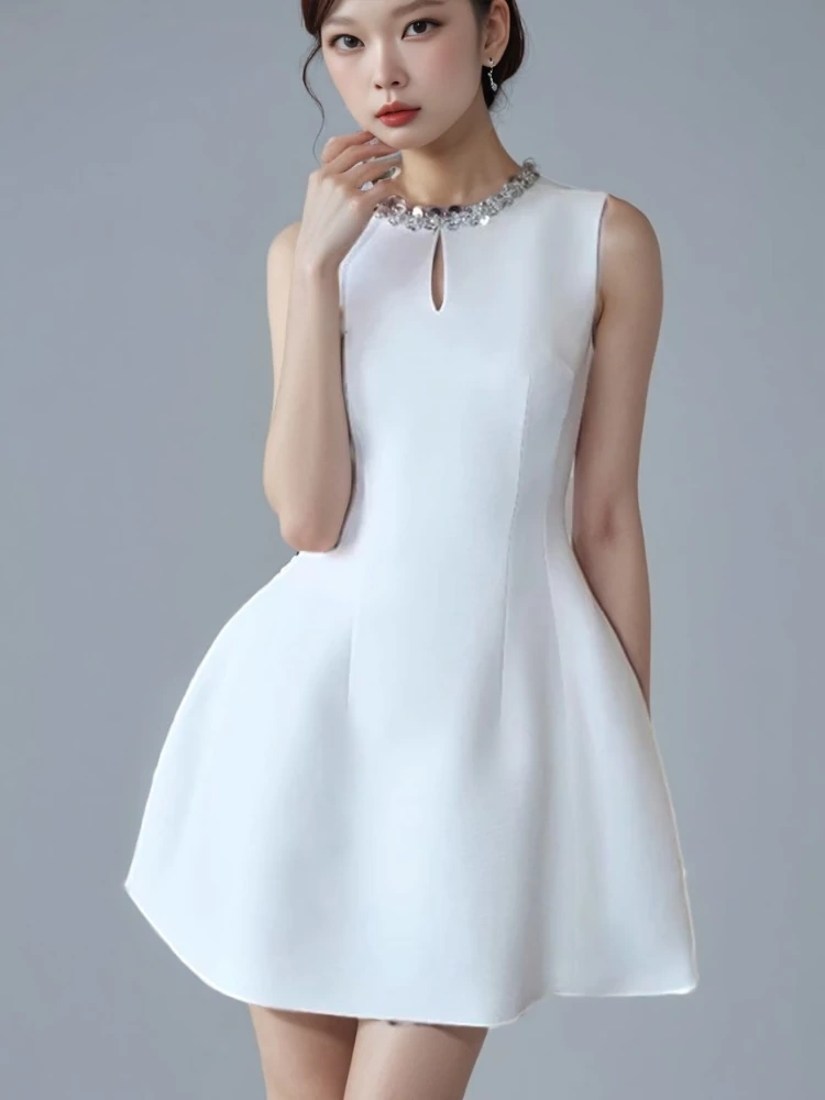 TWOTWINSTYLE Hollow Out Sleeveless Mini Dress