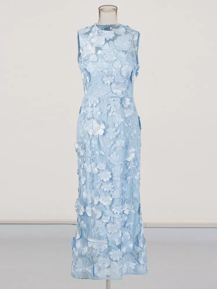 TWOTWINSTYLE Round Neck Sleeveless Three-Diamensional Floral Maxi Dress