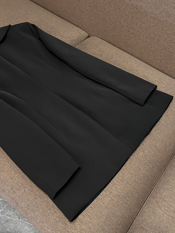 TWOTWINSTYLE Solid V-neck Patchwork Flower Jacket