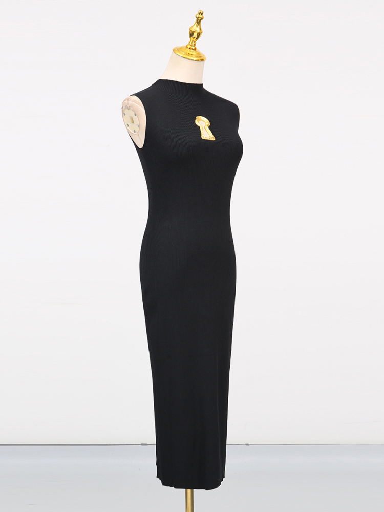TWOTWINSTYLE Solid Sleeveless Hollow Out Knitting Long Dress