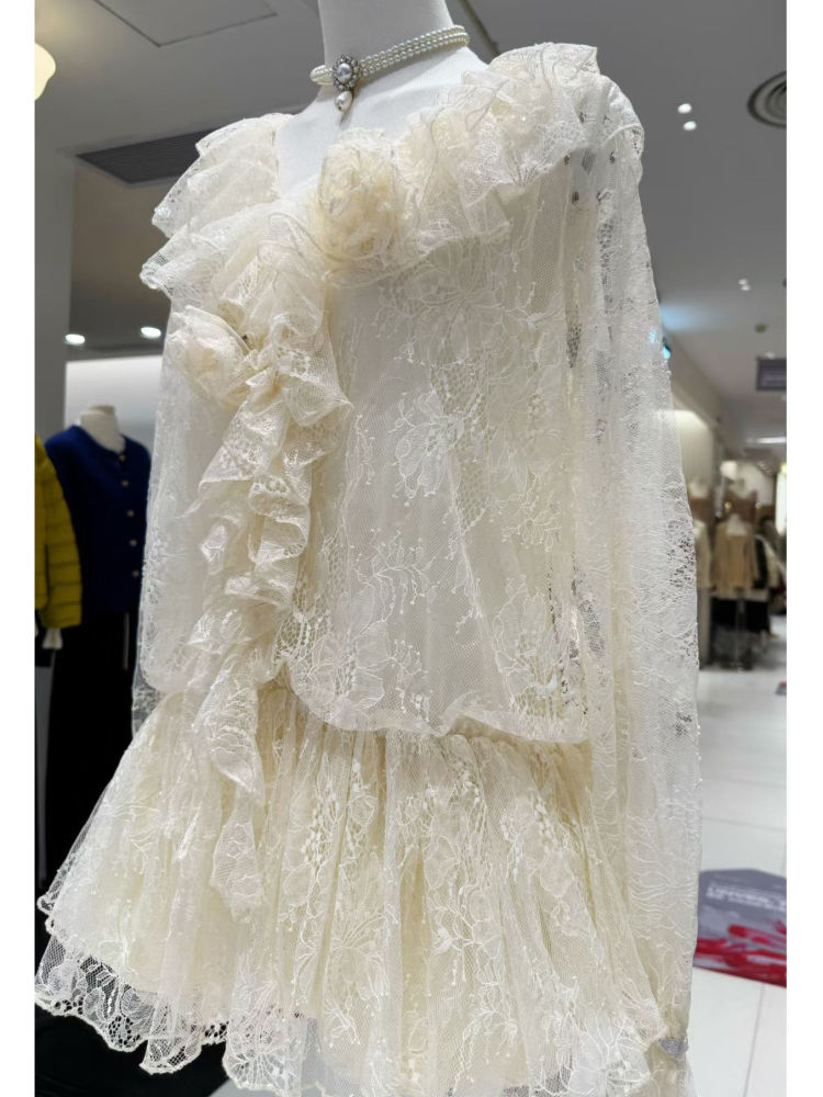 TWOTWINSTYL Female Lace Temperament Mini Dress