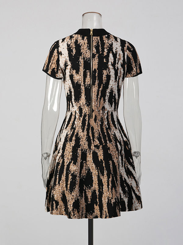 TWOTWINSTYLE Hit Color Stand Collar Leopard Print Mini Dress