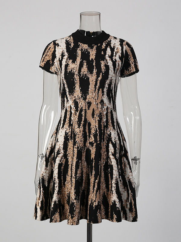 TWOTWINSTYLE Hit Color Stand Collar Leopard Print Mini Dress