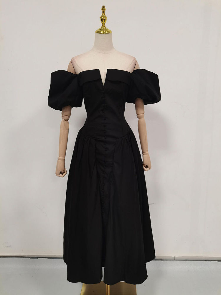 TWOTWINSTYLE Square Neck Bubble Sleeve Fish Bone Splicing Pleated Maxi Dress